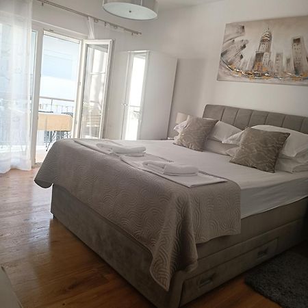 apartment Golden sunrise - 4 ul.petra svacica11 Baška Voda Eksteriør billede